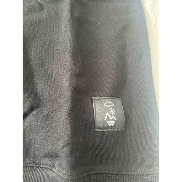 Vast Elements Collegiate Crew University T-shirt - Black NEW NWT - Picture 4 of 10